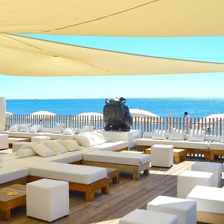 - Gaya Centre Apartment *